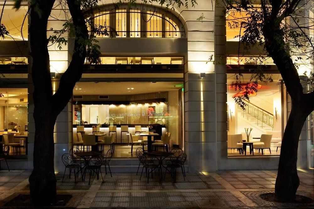 The Excelsior - Small Luxury Hotels Of The World Thessaloníki Luaran gambar The Gallery at night